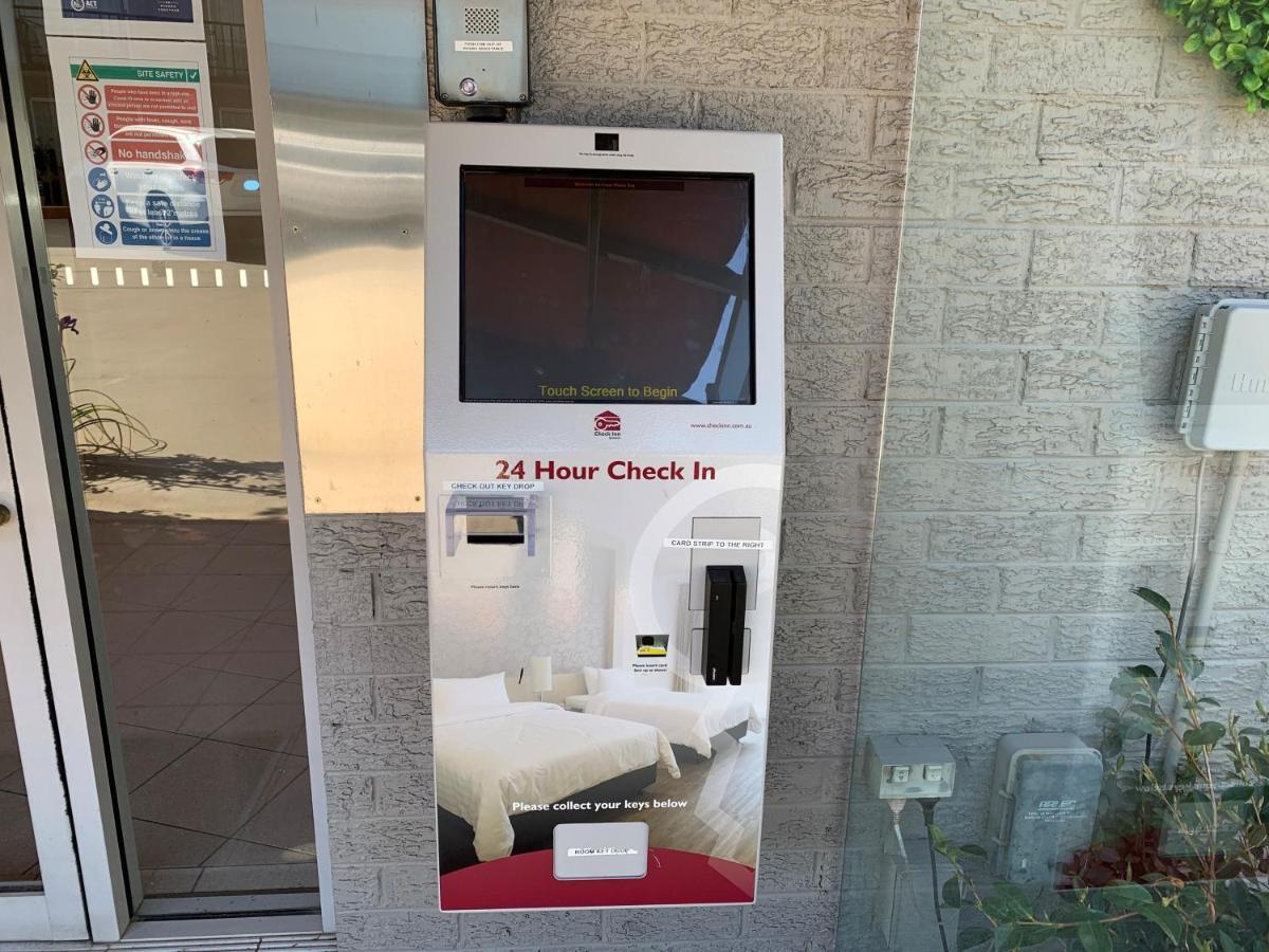 Crest Motor Inn Queanbeyan Eksteriør bilde