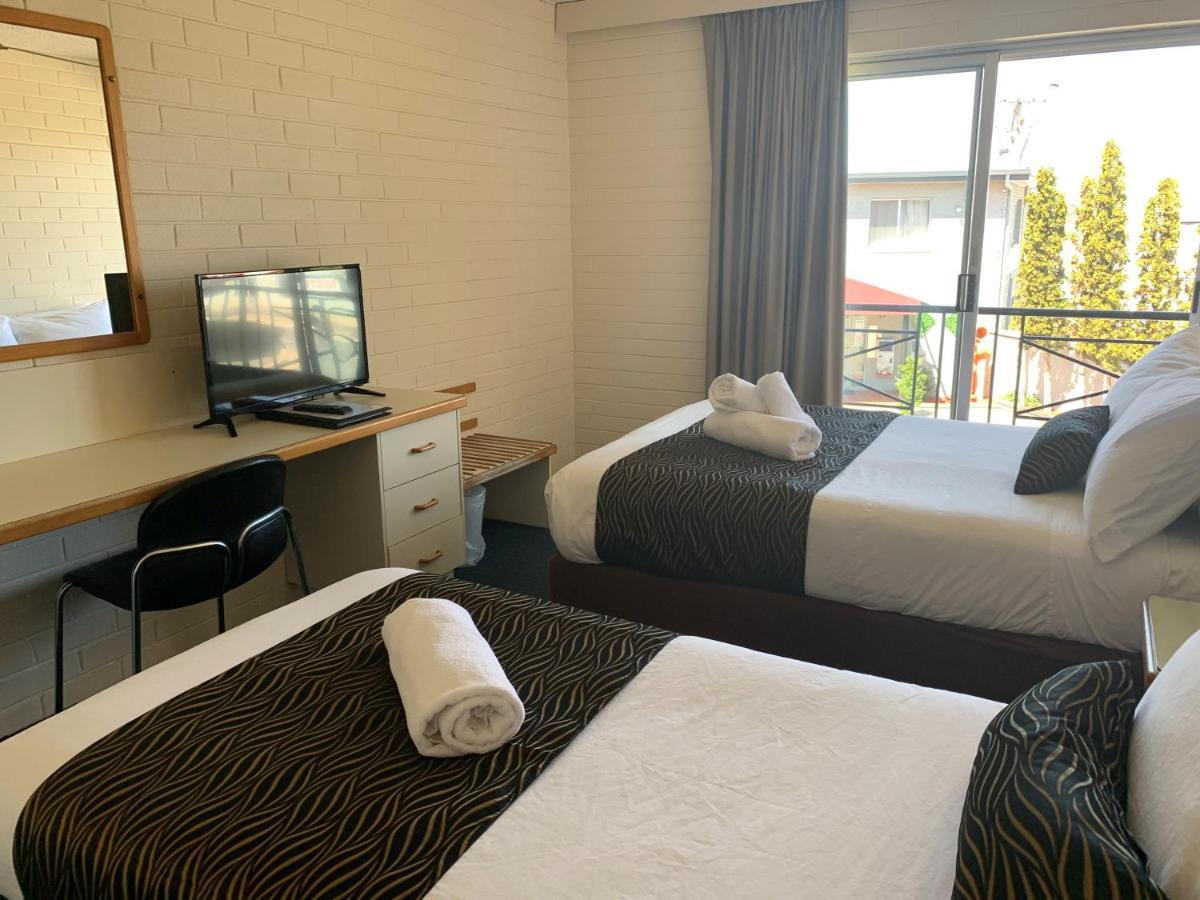 Crest Motor Inn Queanbeyan Eksteriør bilde