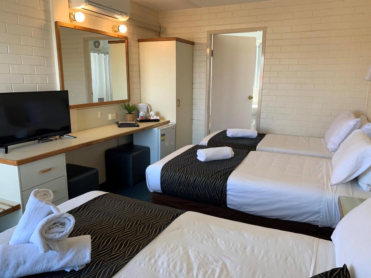 Crest Motor Inn Queanbeyan Eksteriør bilde