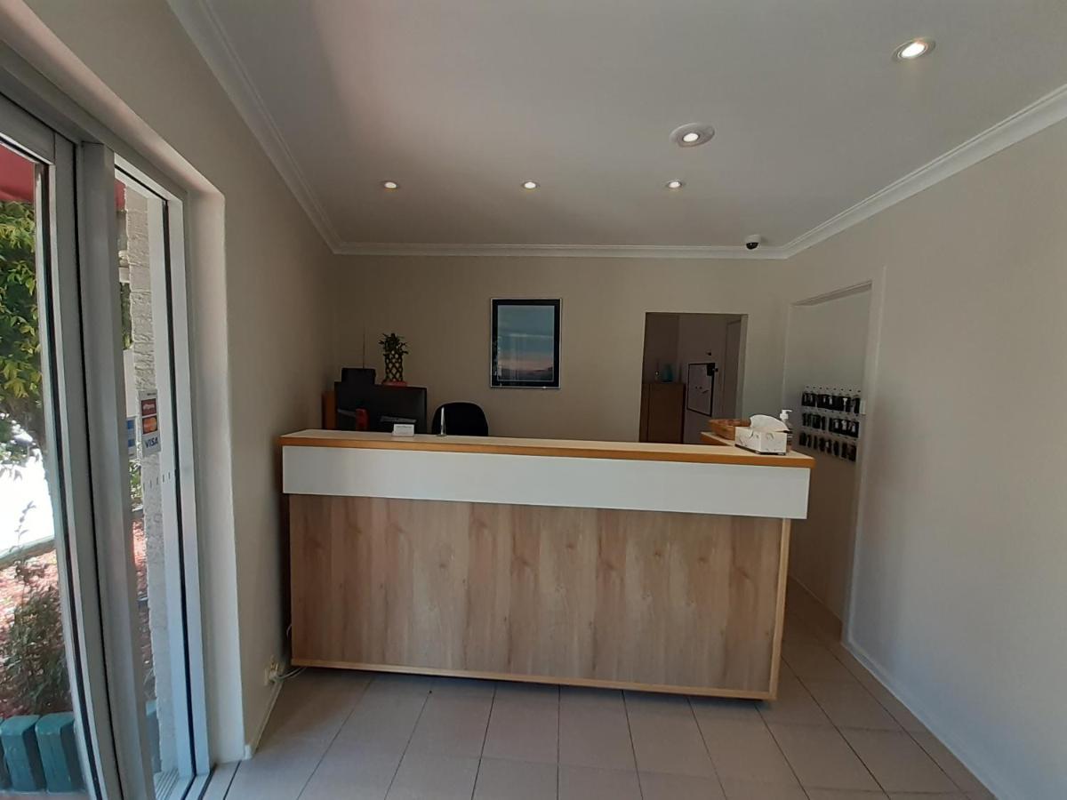 Crest Motor Inn Queanbeyan Eksteriør bilde