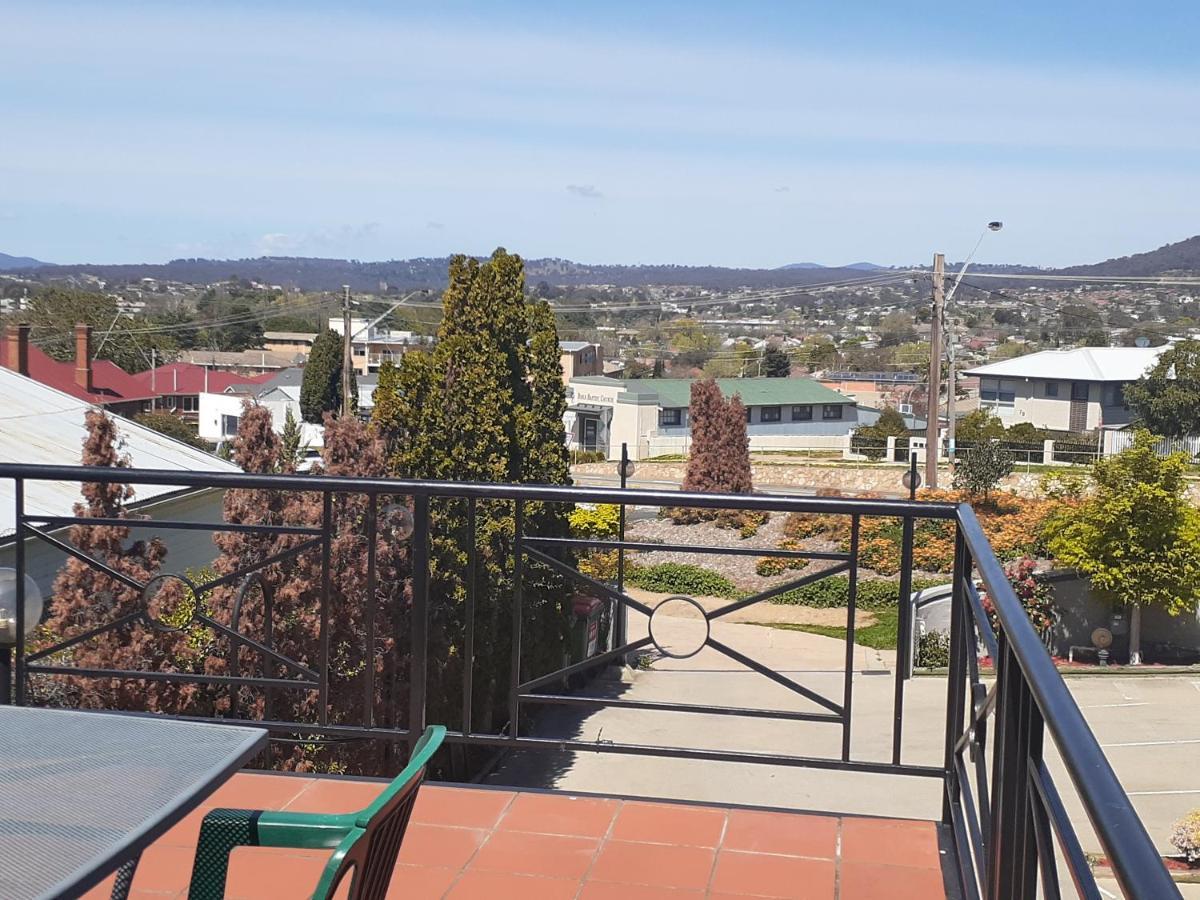 Crest Motor Inn Queanbeyan Eksteriør bilde